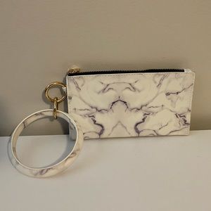 Marble wristlet